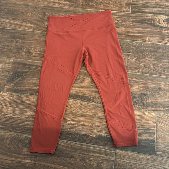 Athleta It's A Wrap 7/8 Leggings - Picture 6 of 11